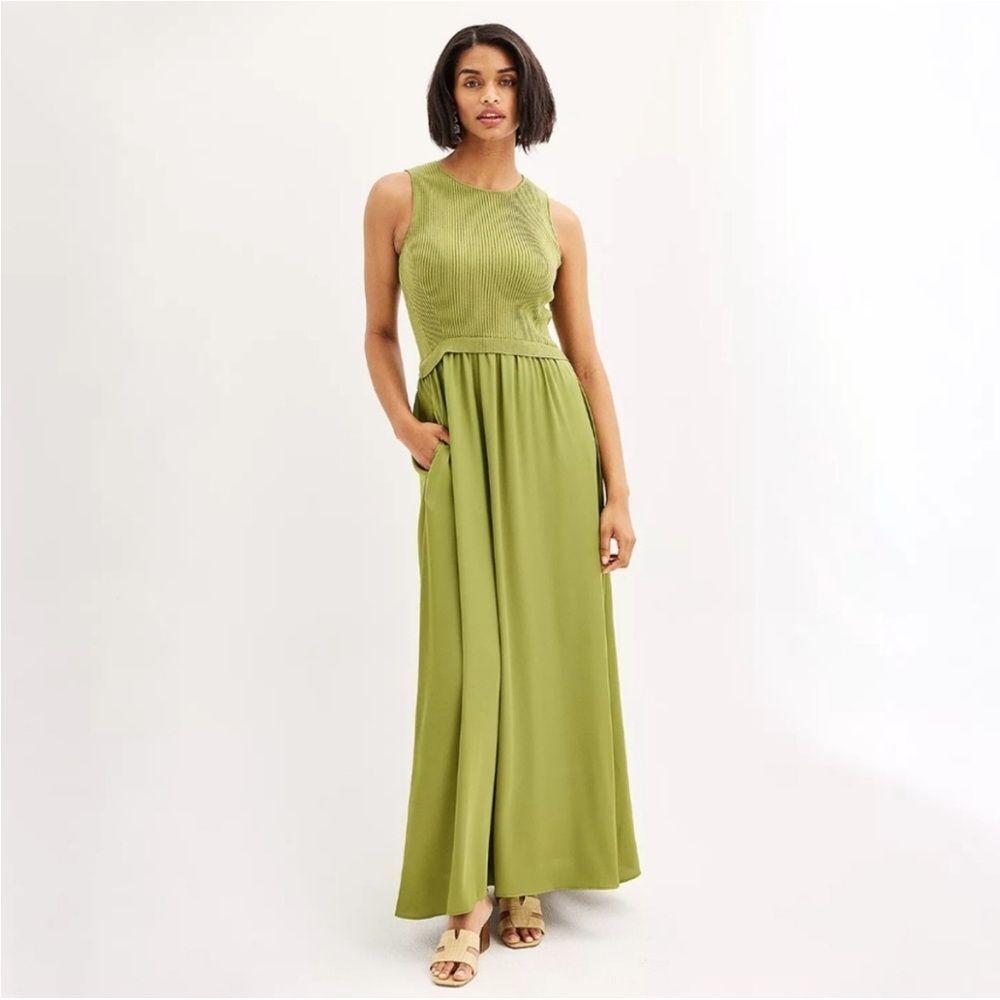 NWT Taylor Mix Media Ribbed Bodice Crew Neck Satin Dress Medium